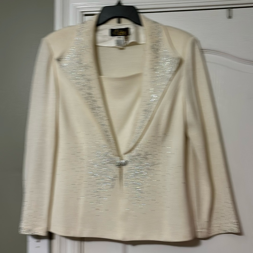 Beautiful White Knit Suit-by Elite Champagne is Gorgeous!